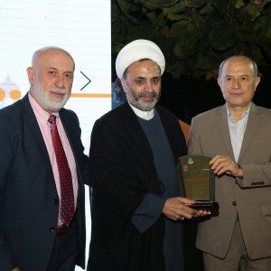  فضل الله في خلال تكريم أصدقاء مستشفى بهمن: العاملون في القطاع الصحي في قمة التضحية