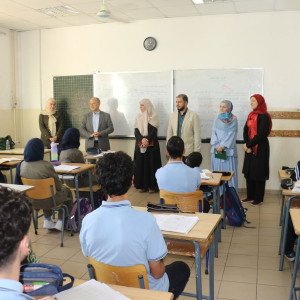 مدير عام المبرات يزور ثانوية الرحمة