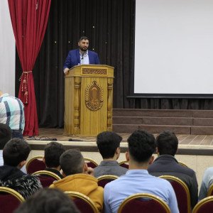 ثانوية الإمام الجواد تنظم لقاءً توجيهياً للطلاب