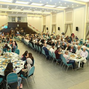 فضل الله في إفطار الخيام: قتلتنا الأنانية