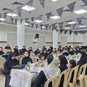 إحياء عاشوراء في مؤسسات المبرّات: مجالس، تبرّع بالدم، ودعوة الأيتام إلى موائد عاشورائية