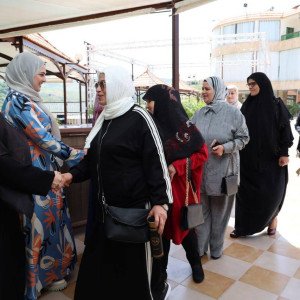 ثانوية الرحمة تكرّم العاملين في عيدهم