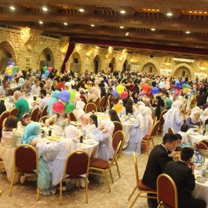 المبرّات توزّع كسوة العيد على 4550 يتيماً ويتيمة