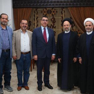 العلّامة فضل الله يستقبل وزير الشؤون الاجتماعية / فضل الله:العمل لوضع خطة طوارئ اجتماعية لمواجهة ما هو قادم