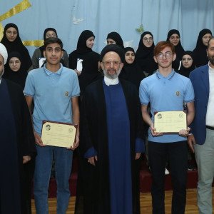 فضل الله في احتفال تكريمي في ثانوية الحسن(ع): بالعلم والخروج من الانانيات ننقذ الوطن