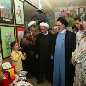 زار ثانوية الجواد(ع) مفتتحا معرضا للكتاب والفن التشكيلي العلامة فضل الله: مشكلتنا في استهلاك الوقت وقتل الطاقات