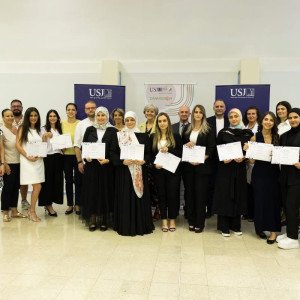 معلّمون من مدارس المبرّات يشاركون في برنامج تدريبي حول المواطنة الديمقراطية