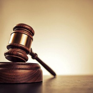 إخبار ضد زينب عاشور لإهانتها العلامة الراحل محمد حسين فضل الله